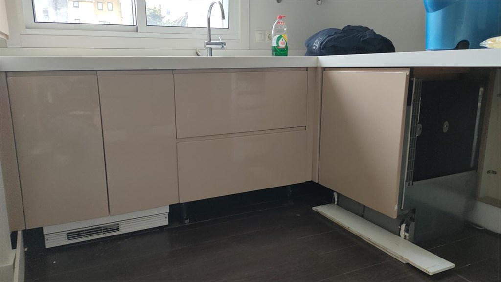 Foto 2 Cocina vinílica con isla.  0104/25