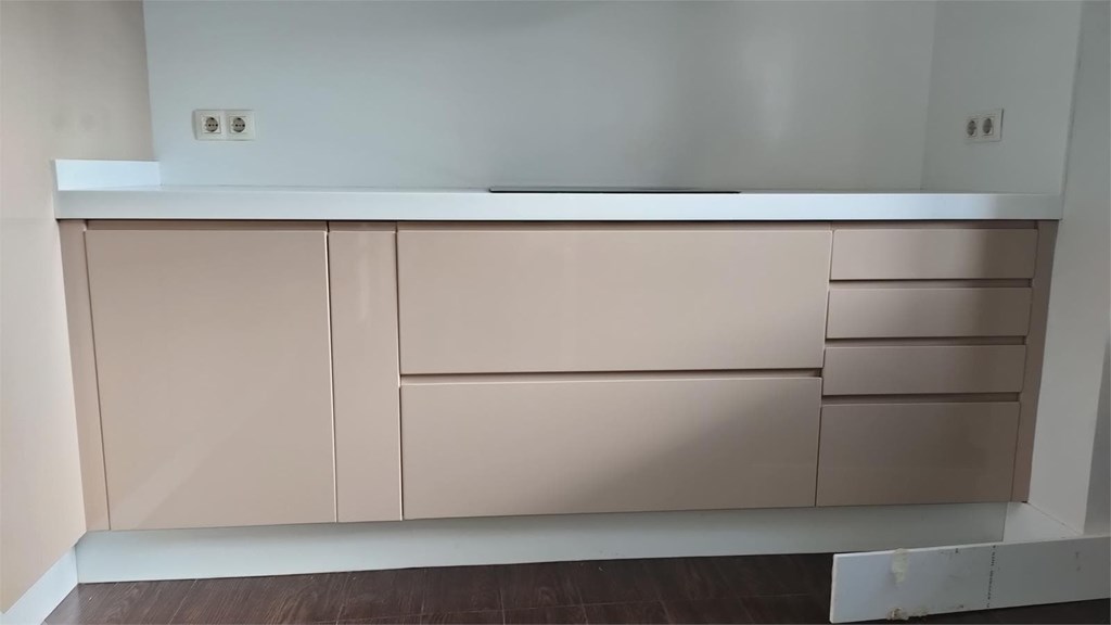 Foto 3 Cocina vinílica con isla.  0104/25