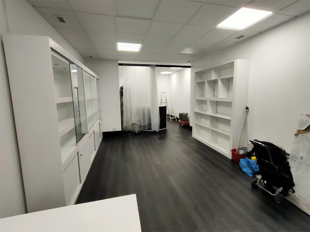 Foto 2 ES 0308/22  Vinílico.